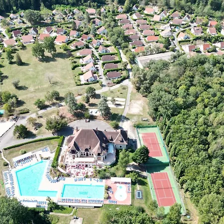 Vakantiepark Chateau Cazaleres 91 *