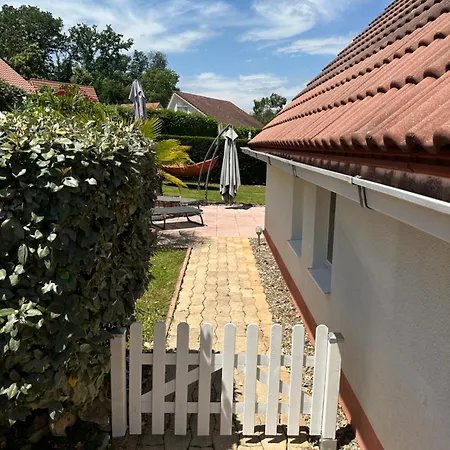 Vakantiepark Chateau Cazaleres 91 *