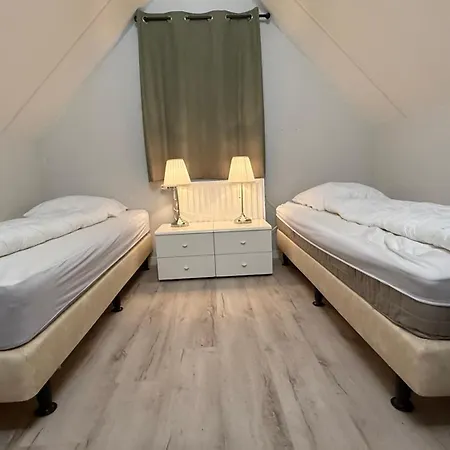 Casa vacanze Vakantiepark Chateau Cazaleres 91 *